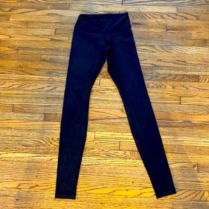 black lululemon leggings
